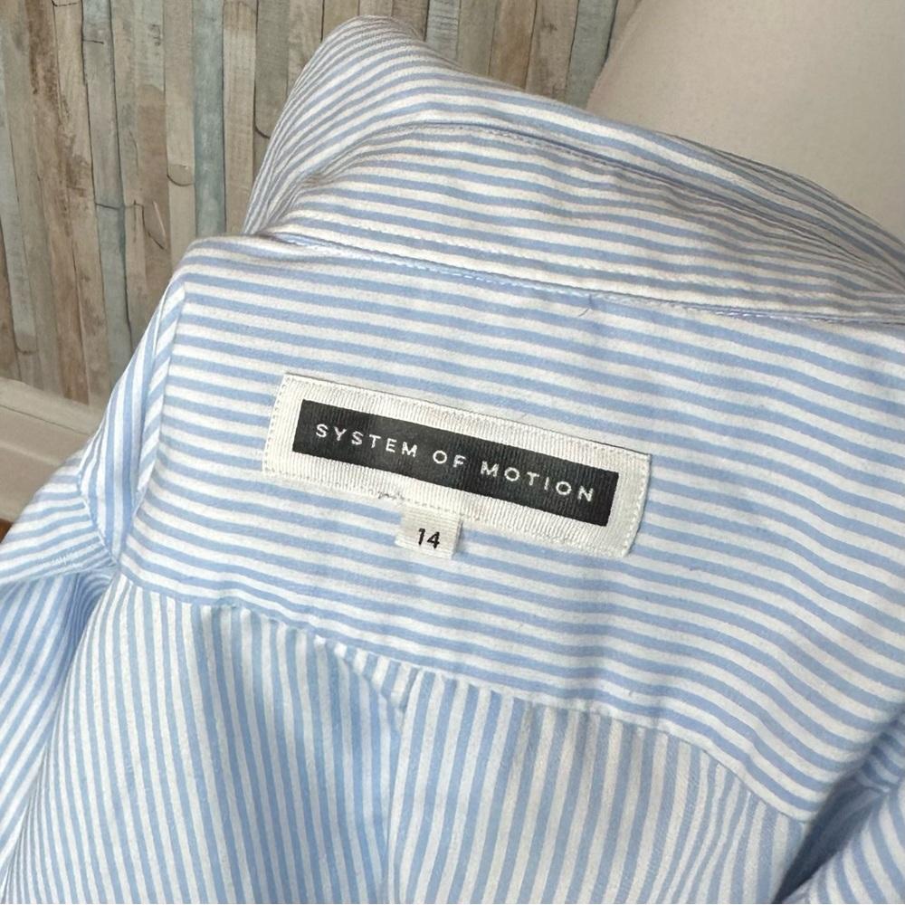 System of Motion 14 10 Blue Stripe Walter Shirt Button Down Top Travel Career - Picture 8 of 13